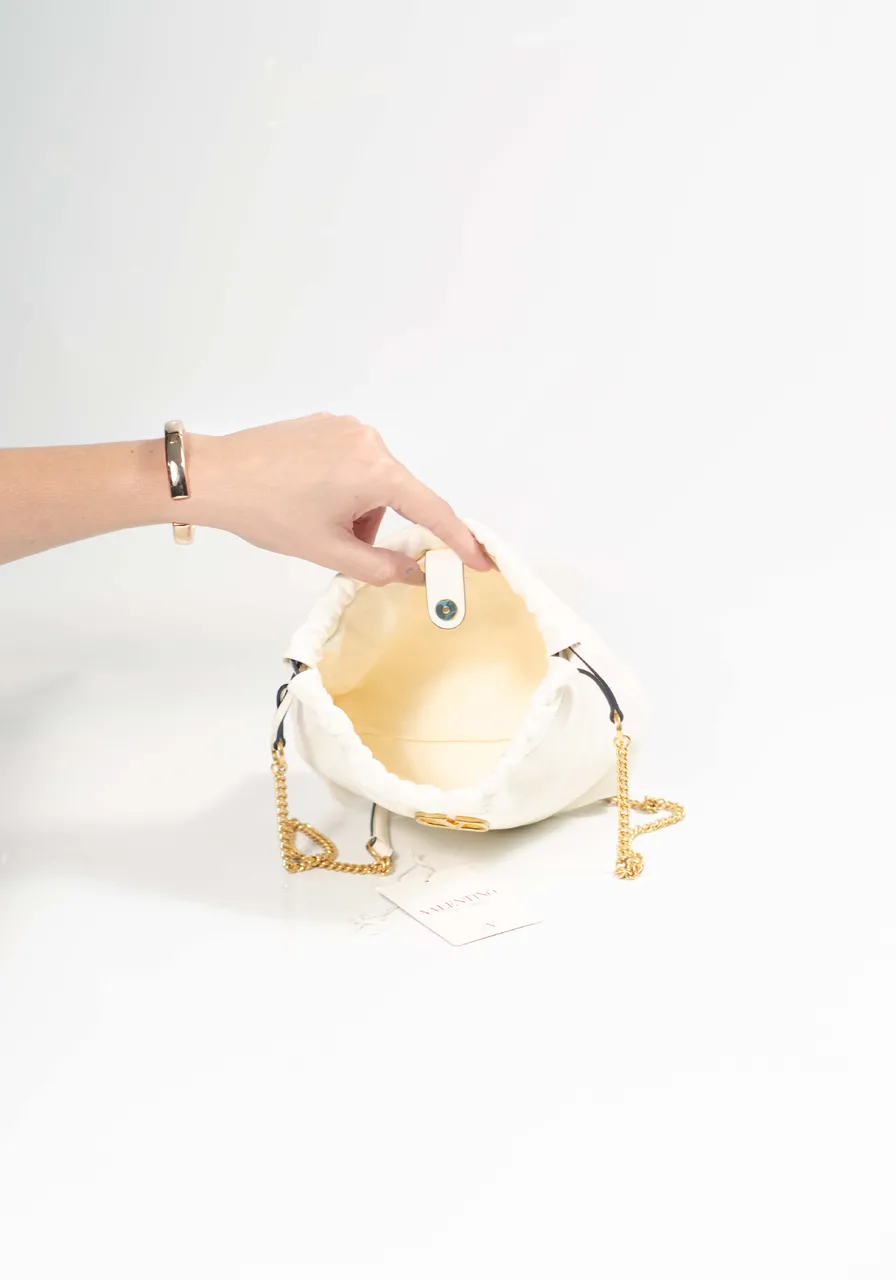 Valentino Garavani Bucket VLogo Mini