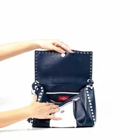 Valentino Free Rockstud Shoulder Bag  - imagem 6