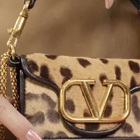 Valentino Garavani Mini Locó  - imagem 3
