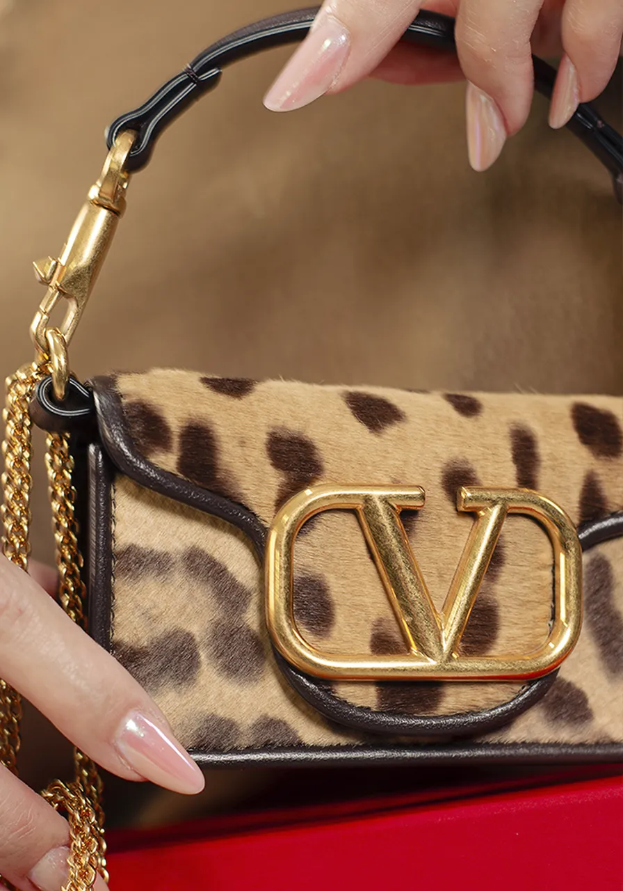 Valentino Garavani Mini Locó 