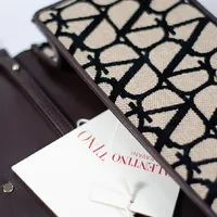Valentino Garavani Tiracolo Monograma - imagem 7