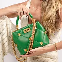 Valentino Roman Stud The Handle Small  - imagem 13