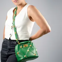 Valentino Roman Stud The Handle Small  - imagem 4
