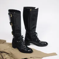 Bota Gucci Patent Leather Combatboots  - imagem 2