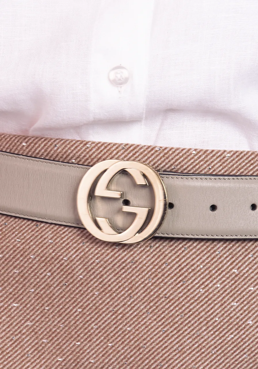 Cinto Gucci Interlocking Cinza 
