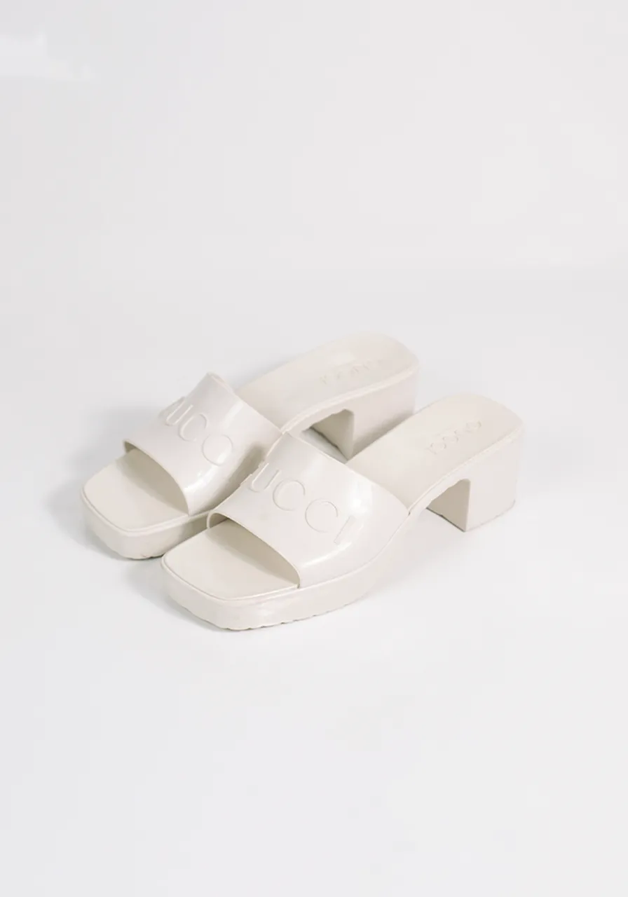 Gucci Slide com logo