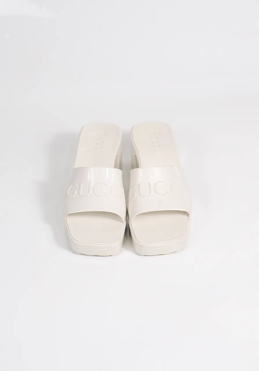 Gucci Slide com logo
