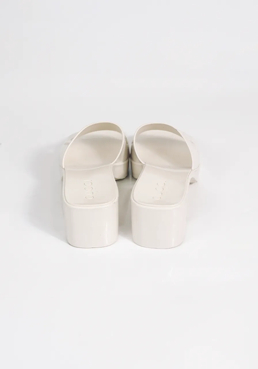 Gucci Slide com logo