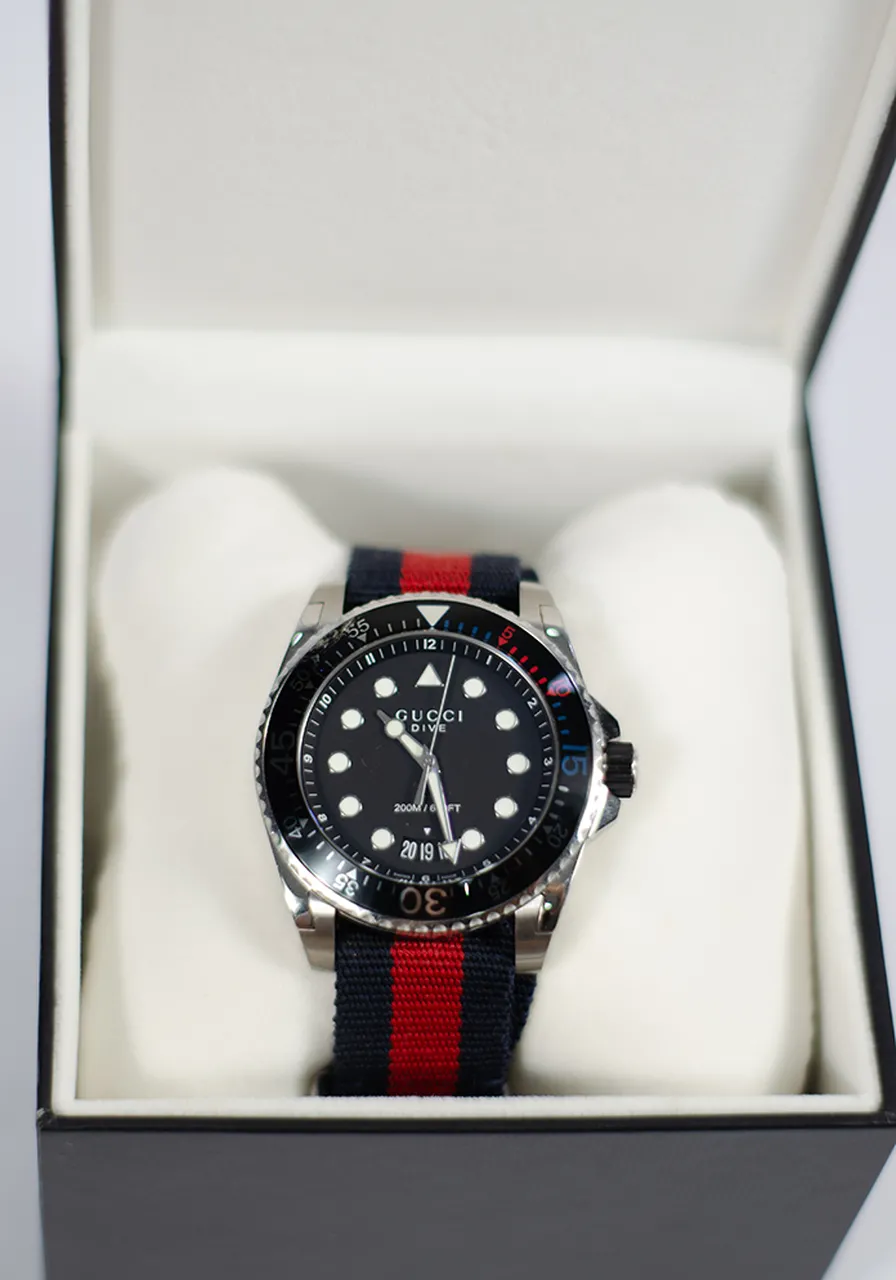 Relógio Gucci Dive