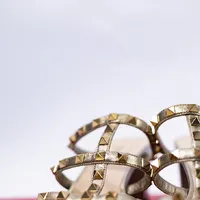 Sandália Rockstud de Couro Valentino Garavani - imagem 6