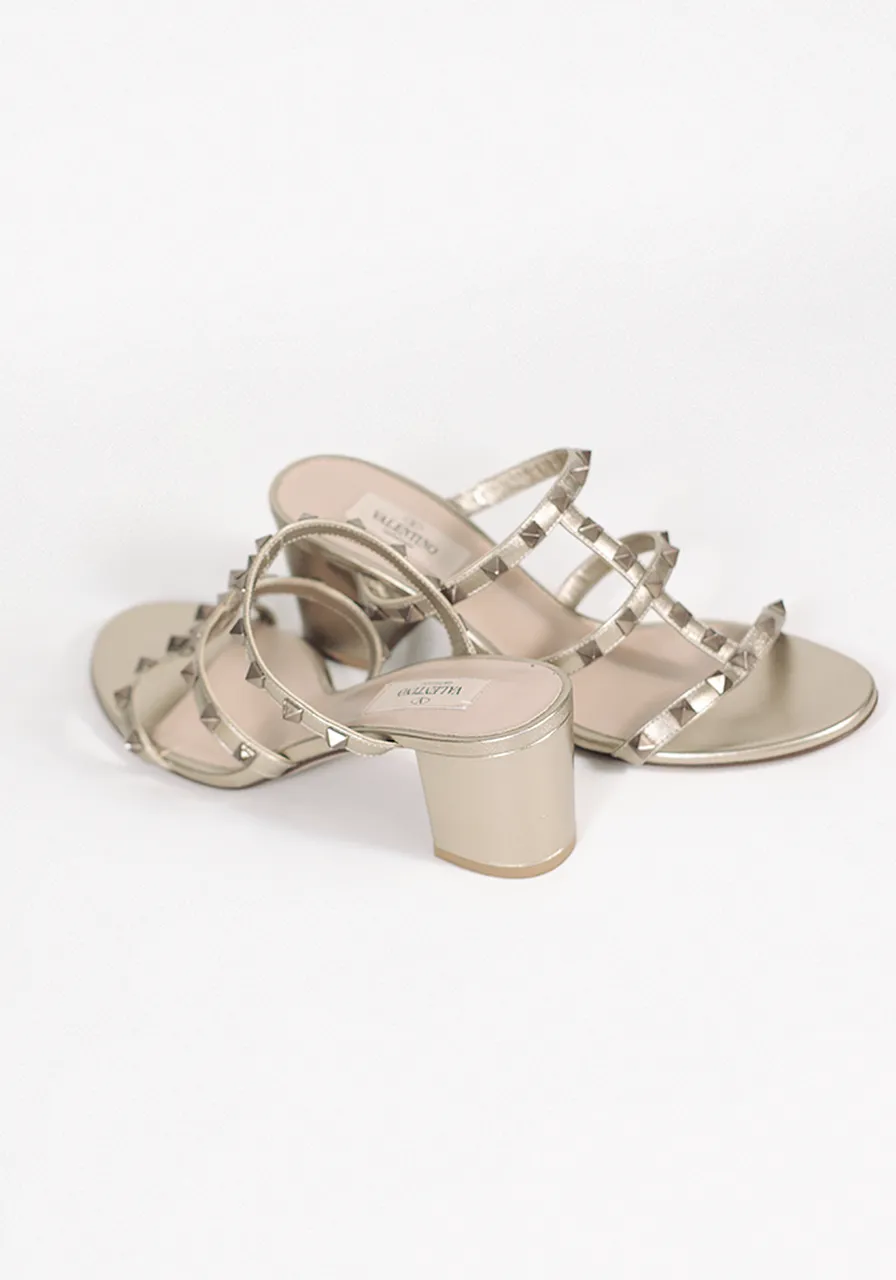 Sandália Valentino Garavani Rockstud 