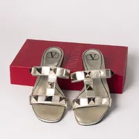 Sandália Valentino Garavani Roman Stud  - imagem 2