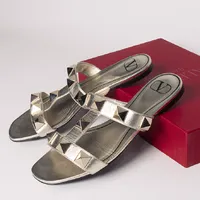 Sandália Valentino Garavani Roman Stud  - imagem 3