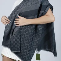 Scarf Gucci Chumbo - imagem 5