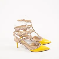 Scarpin Valentino Rockstud Accents Verniz  - imagem 2