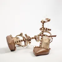 Scarpin Valentino Rockstud  - imagem 4