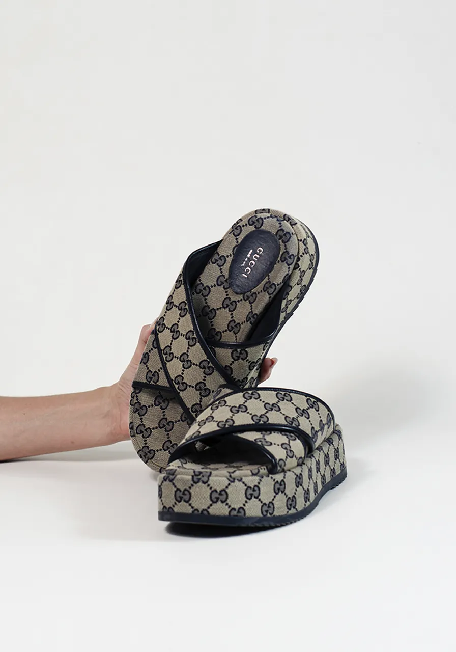 Slide Gucci Criss Cross GG 