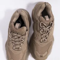Tênis Balenciaga Triple S - imagem 2
