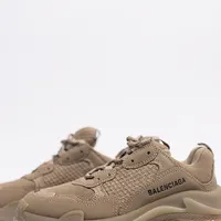 Tênis Balenciaga Triple S - imagem 3