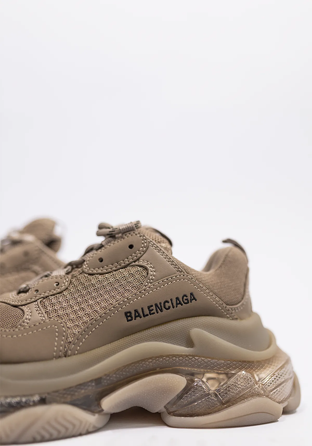 Tênis Balenciaga Triple S