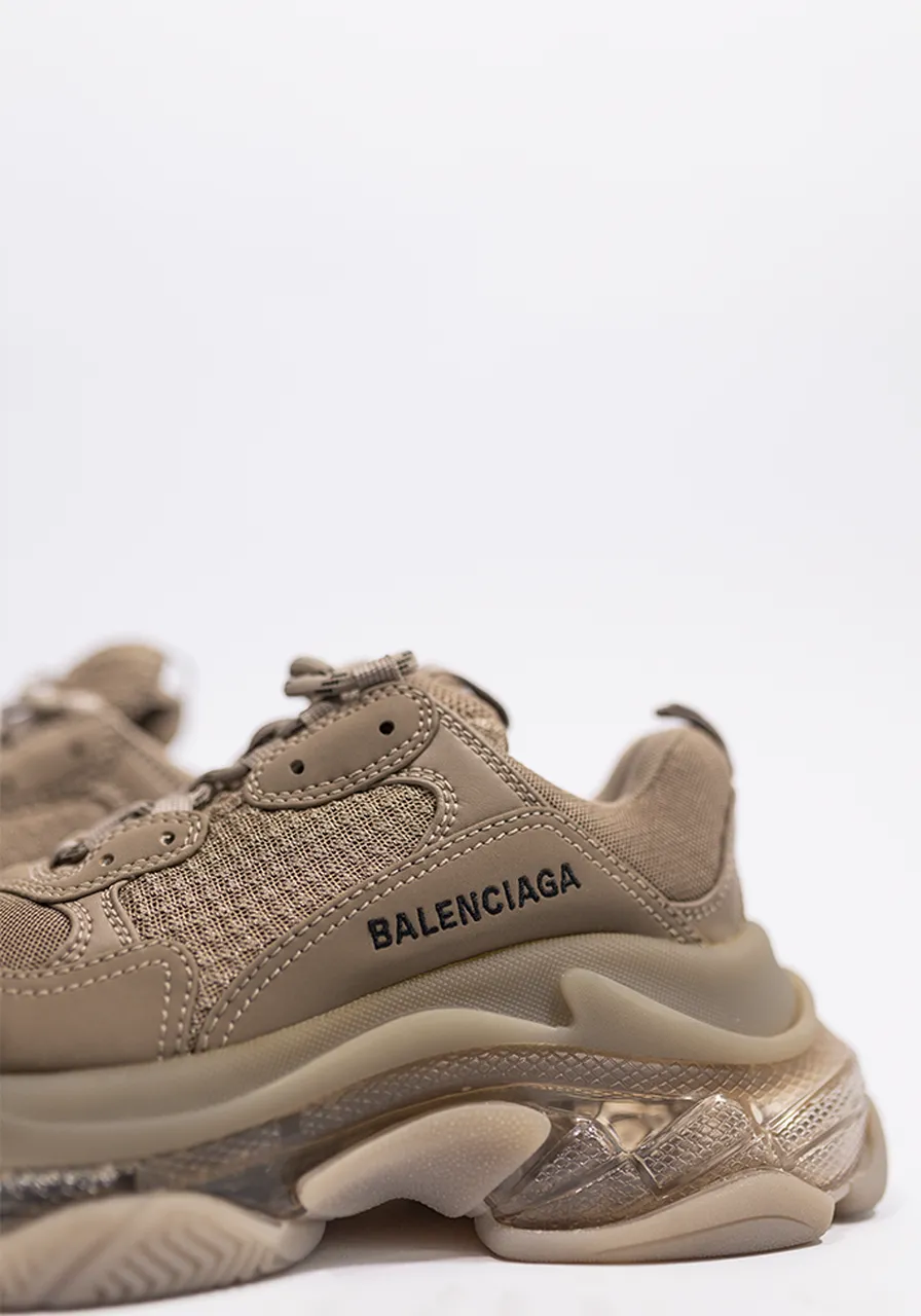 Tênis Balenciaga Triple S