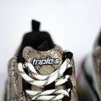 Tênis Balenciaga x Gucci Triple S Monograma - imagem 4