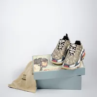 Tênis Balenciaga x Gucci Triple S Monograma - imagem 3