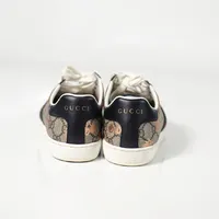 Tênis Gucci GG Supreme Bees Ace Sneakers  - imagem 4