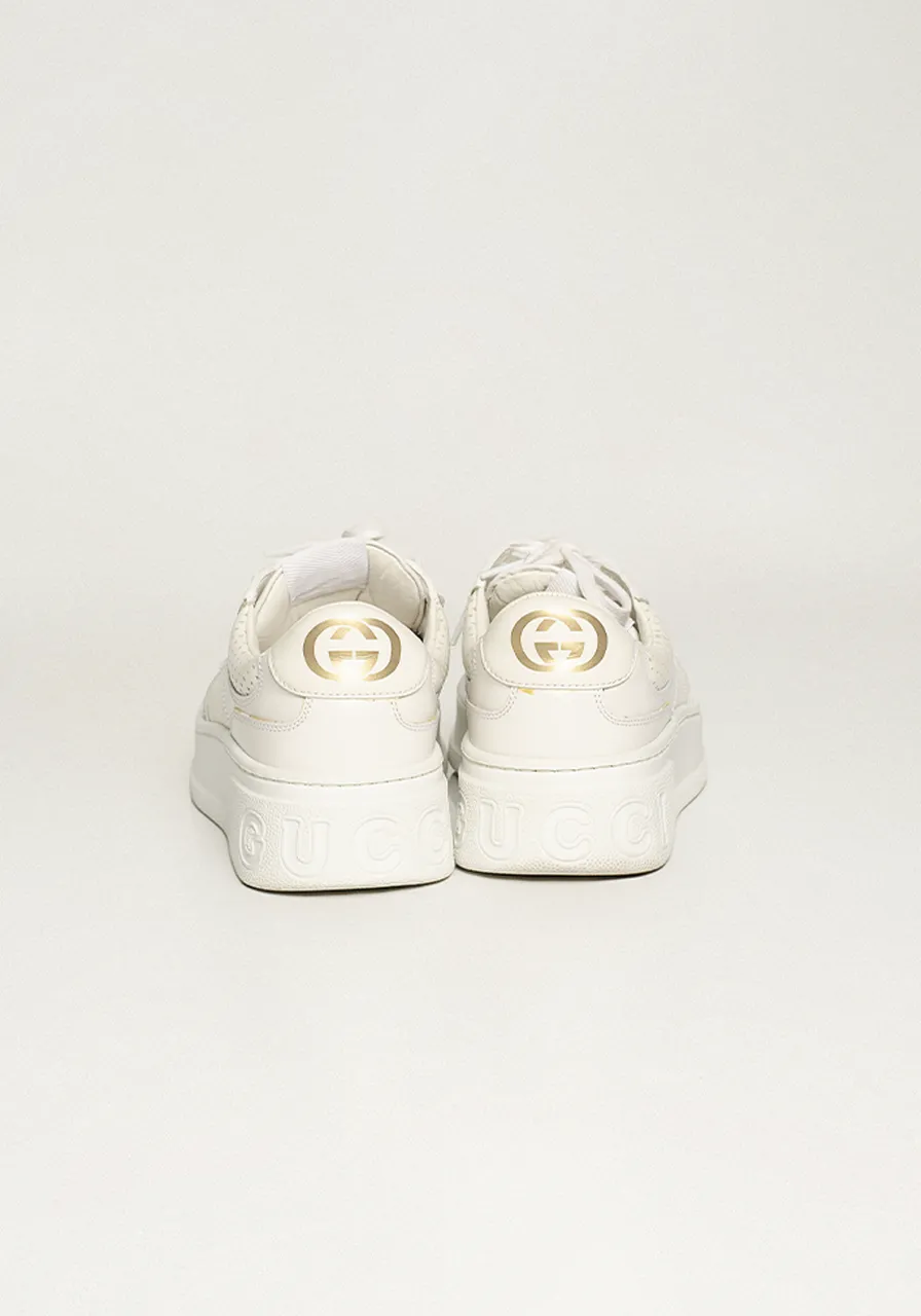 Tênis Gucci GG Embossed Sneakers 