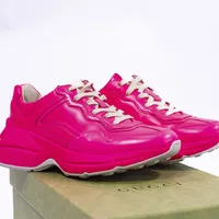Tênis Gucci Rhyton Fluorescente   - imagem 2