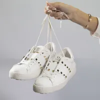 Tênis Valentino Rockstud Untitled - imagem 2