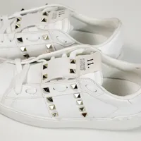 Tênis Valentino Rockstud Untitled Sneakers  - imagem 2