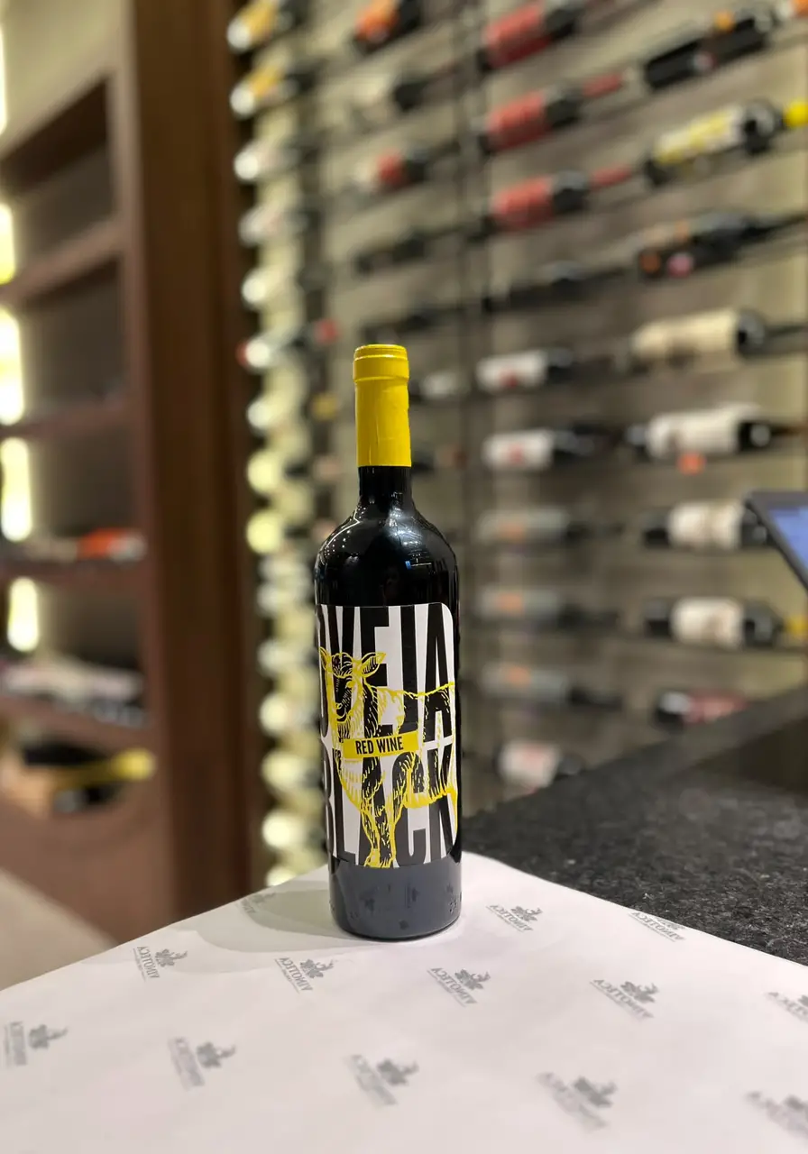 Oveja Black Red Wine