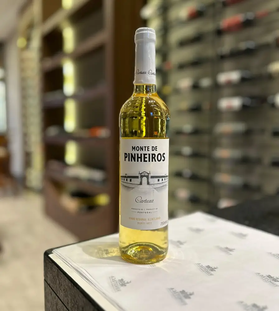 Monte de Pinheiro Branco