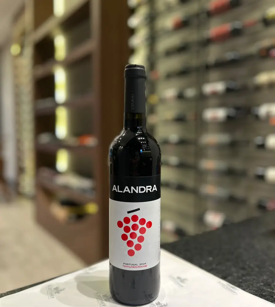 Alandra Tinto
