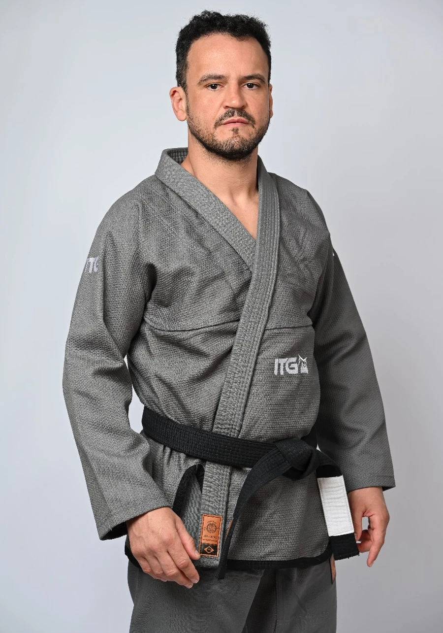 Kimono In The Guard Pro Marinho