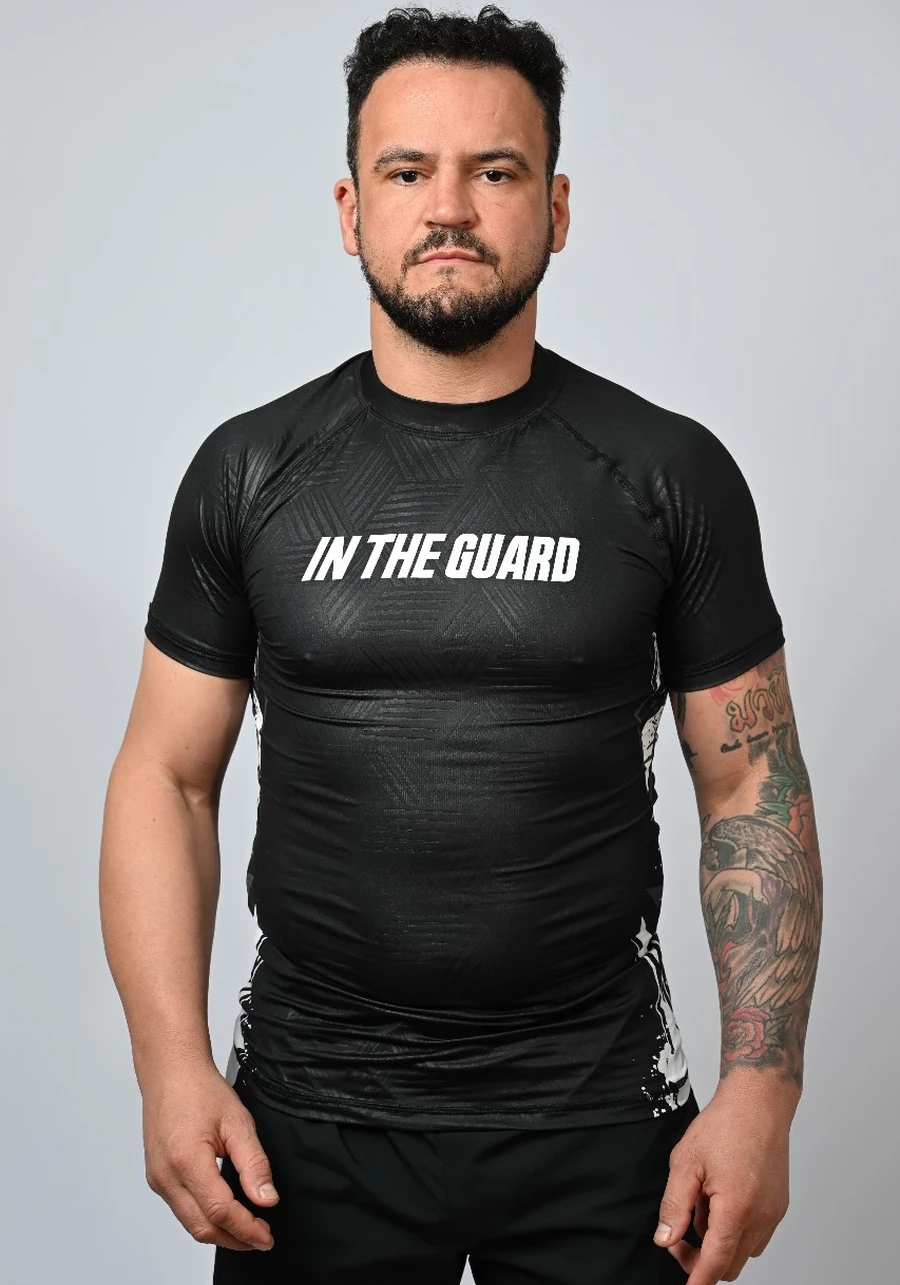 Kimono In The Guard Pro Marinho