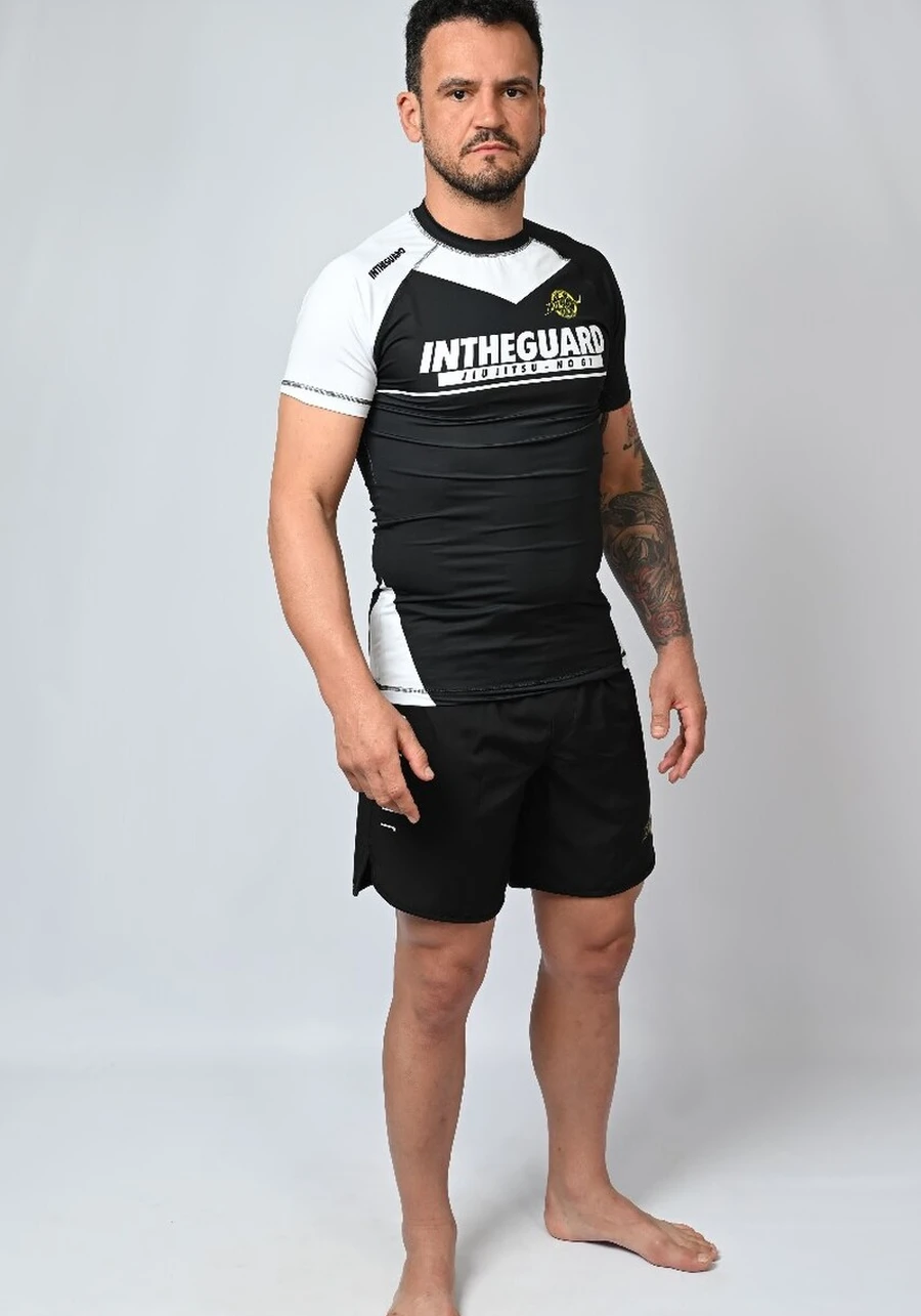 Kimono In The Guard Pro Marinho