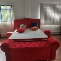 Colchão Master Queen 160x200 Vermelho + cabeceira em captone + cama box + 02 Puff (criado mudo sem gaveta) + baú recamier +  02 travesseiros multicamadas - imagem 1