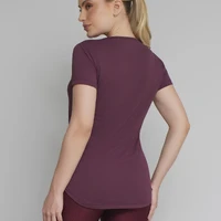 T SHIRT CREPE ALONGADA - imagem 3