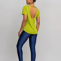 T-SHIRT ABERTURA COSTAS - imagem 3