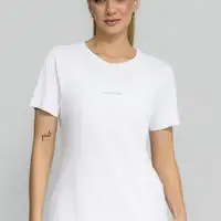 T-SHIRT CREPE ALONGADA - imagem 2