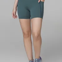 BERMUDA FIT FRISOS - imagem 3