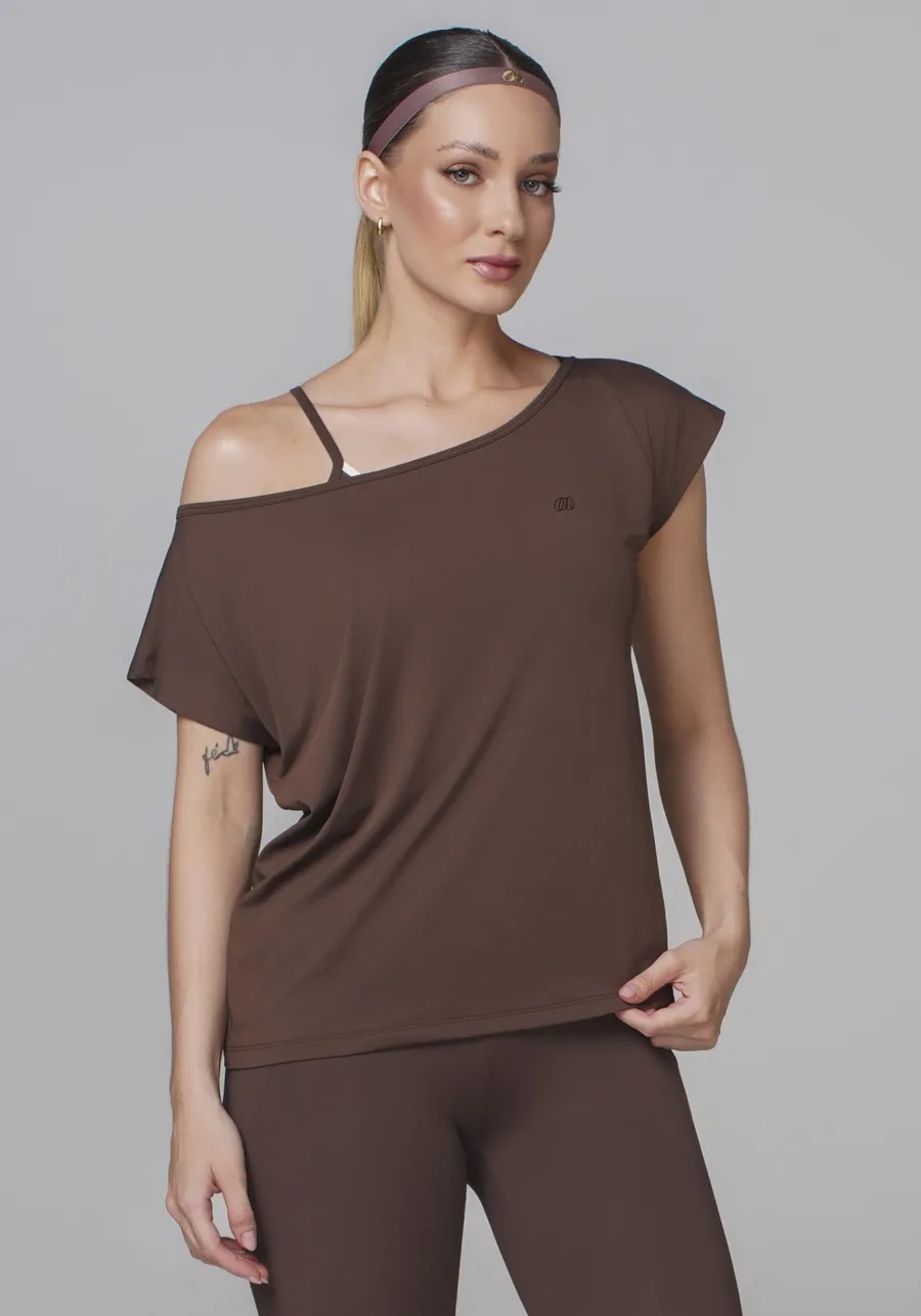 T SHIRT ALONGADA OMBROS