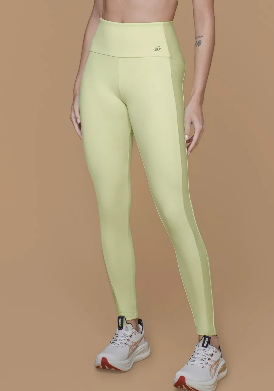 LEGGING UP GLAM